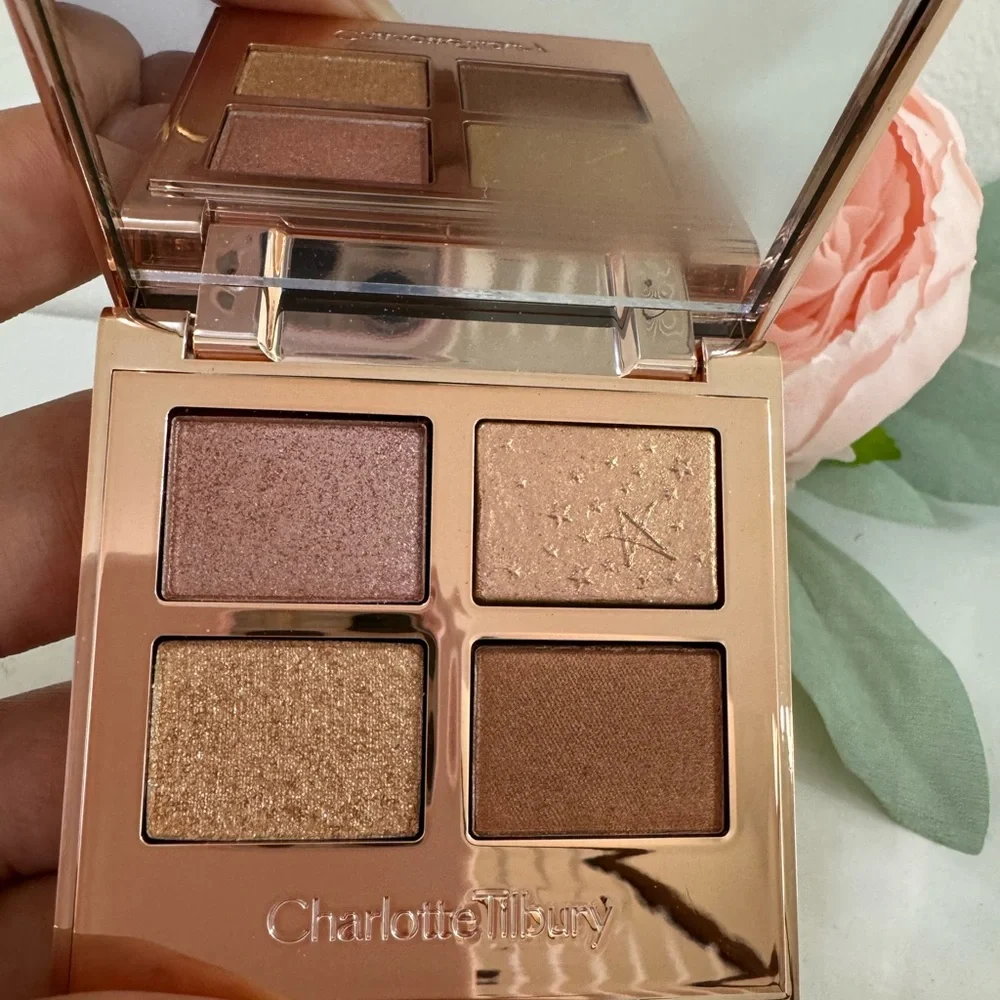 Charlotte Tilbury Luxury Palette of PEARLS CELESTIAL PEARL